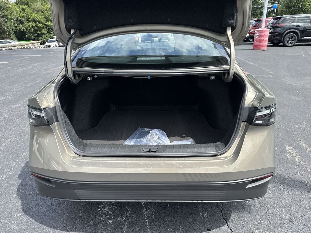 New 2026 Nissan Sentra SV - photo - 16