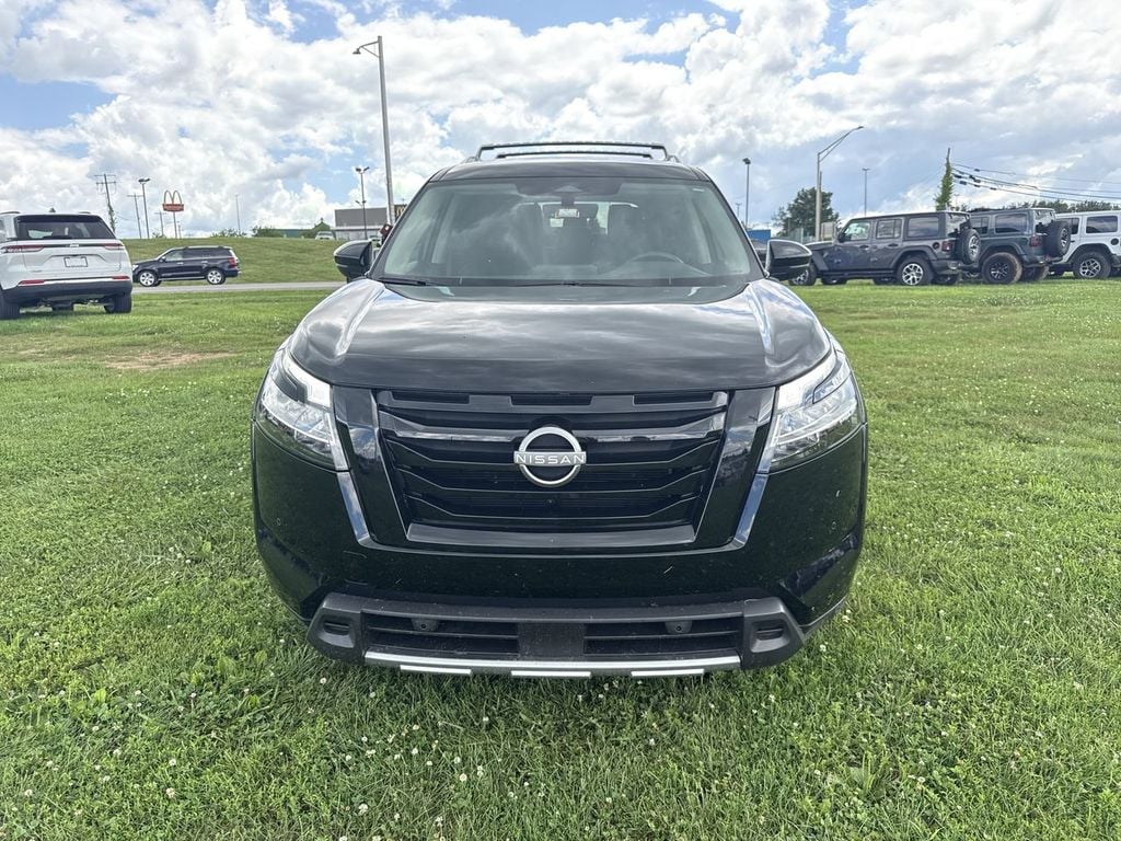 Pre-Owned 2024 Nissan Pathfinder SL - photo - 15