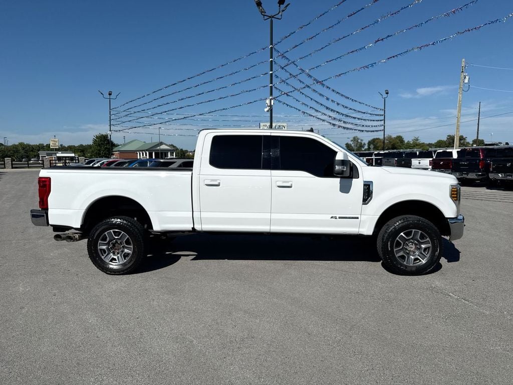 Pre-Owned 2019 Ford F-250SD Lariat - photo - 5