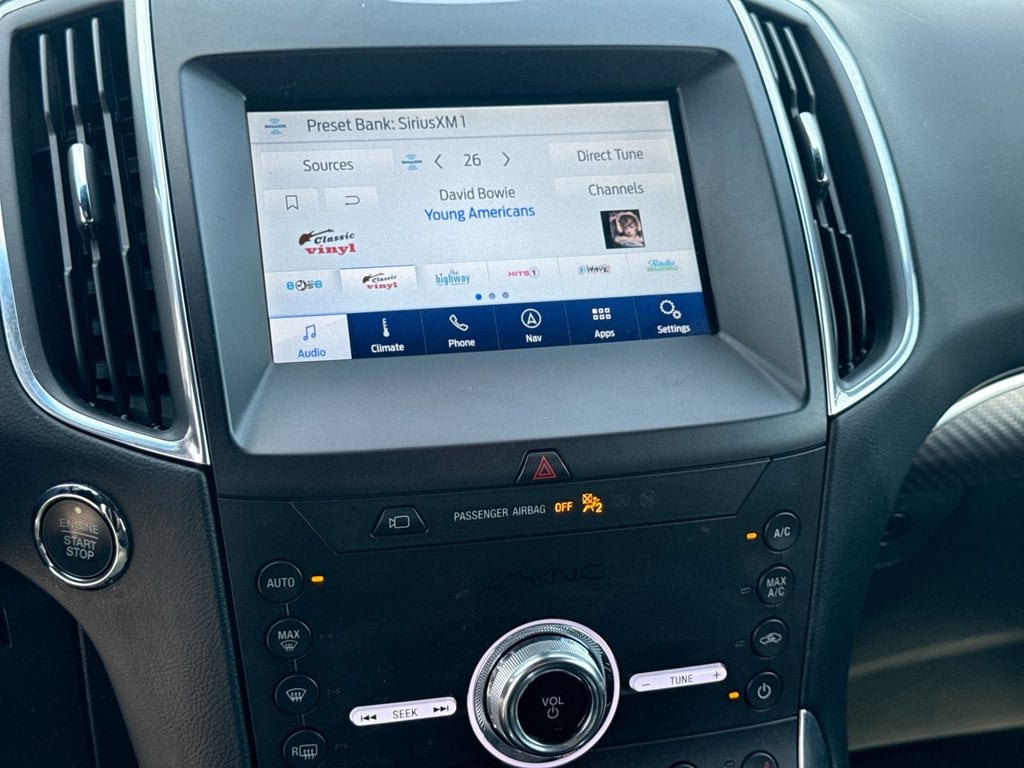 Pre-Owned 2020 Ford Edge Titanium - photo - 19