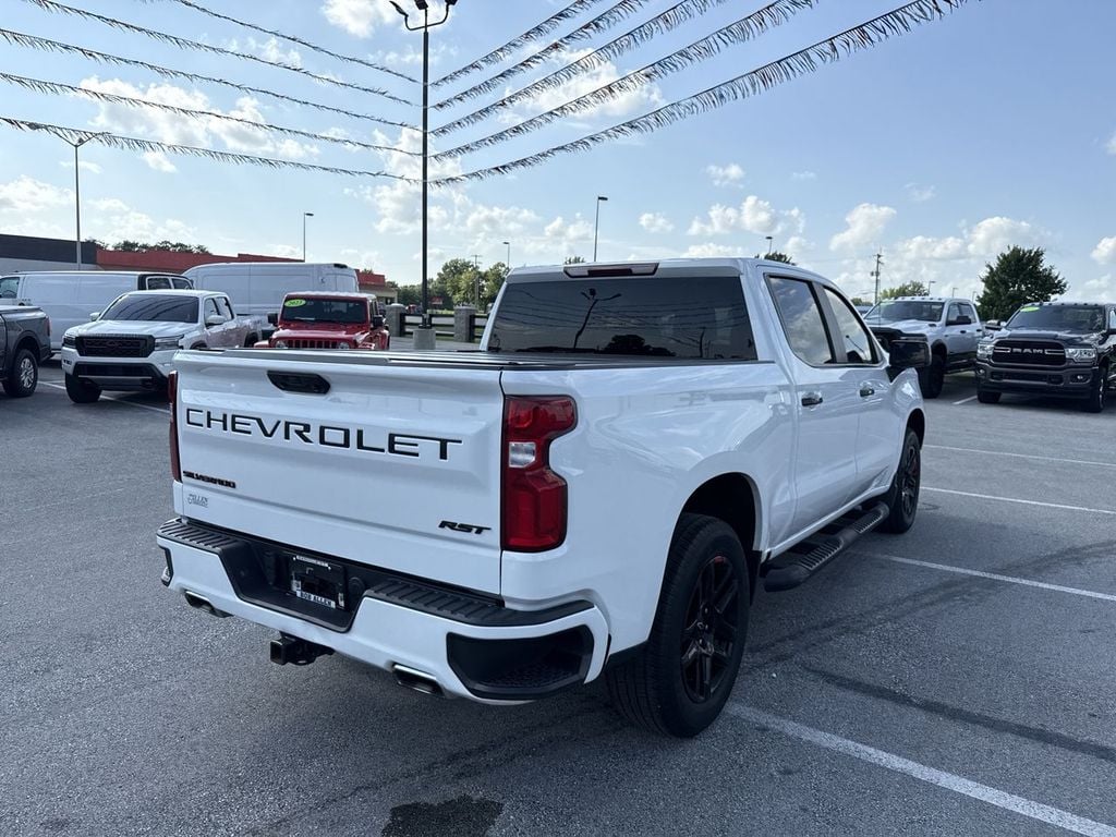 Pre-Owned 2023 Chevrolet Silverado 1500 RST - photo - 12