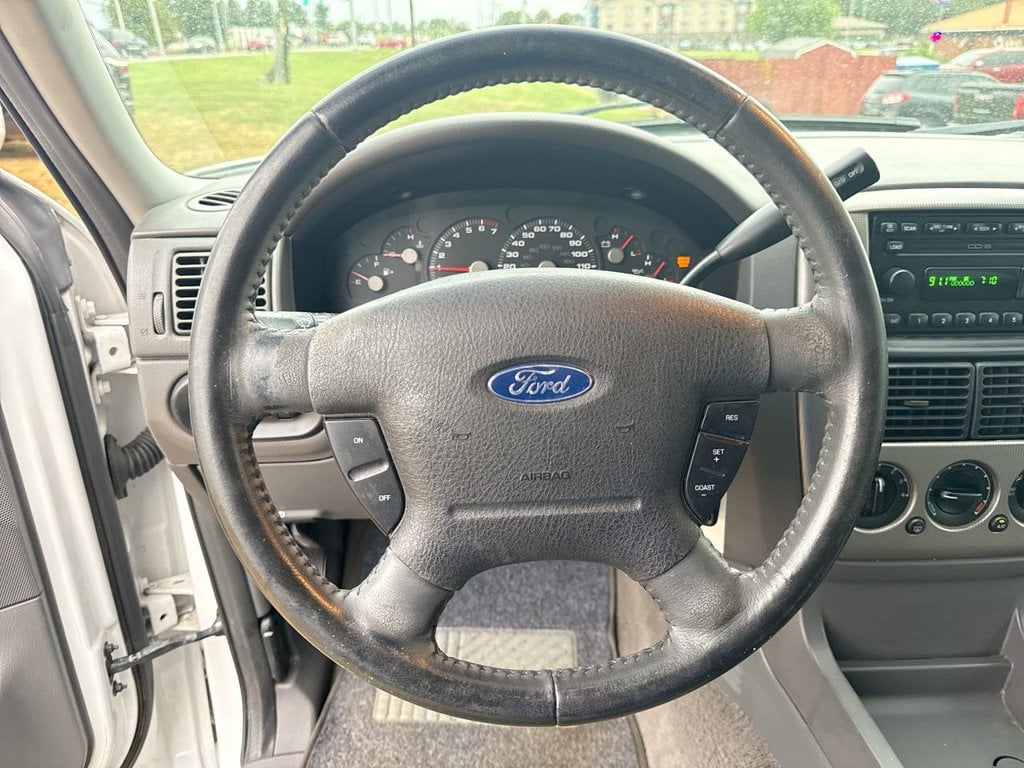 Pre-Owned 2004 Ford Explorer XLT - photo - 14