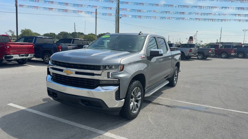 Pre-Owned 2021 Chevrolet Silverado 1500 LT - photo - 1