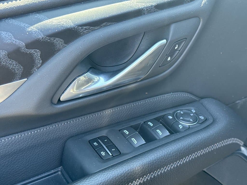 Pre-Owned 2023 GMC Yukon Denali - photo - 22