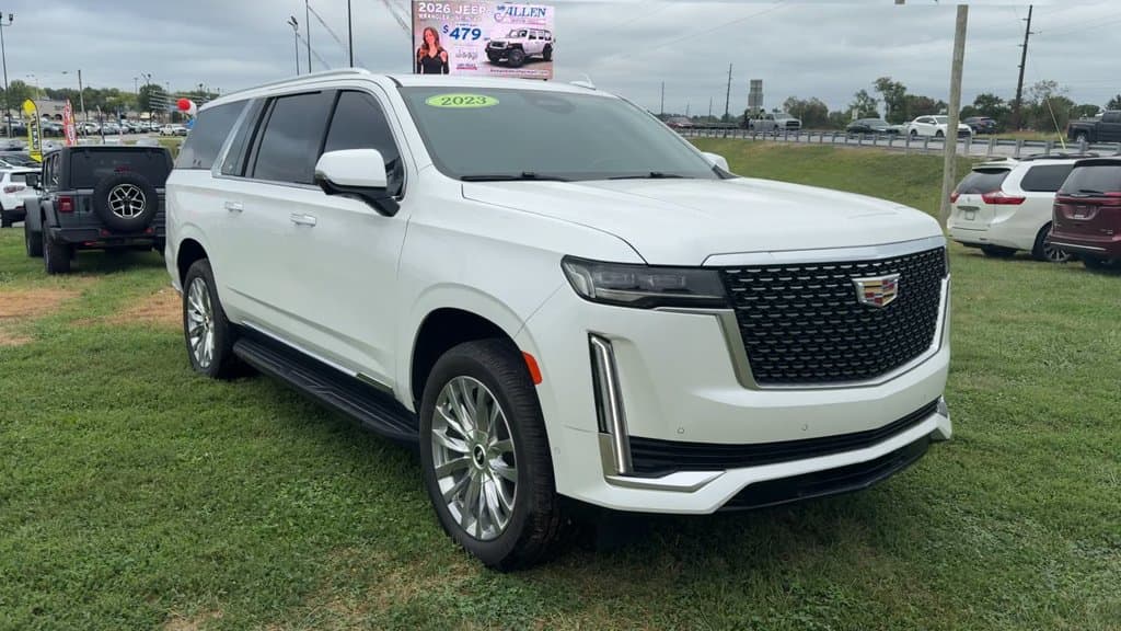 Pre-Owned 2023 Cadillac Escalade ESV Premium - photo - 8