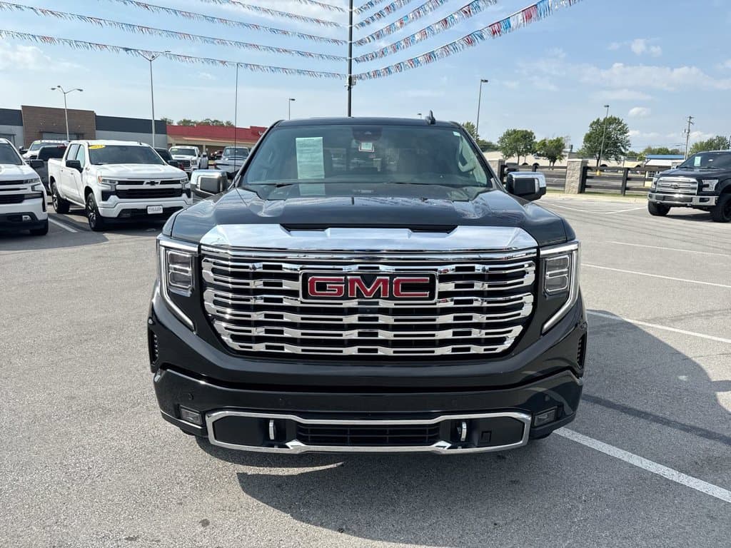 Pre-Owned 2025 GMC Sierra 1500 Denali - photo - 15