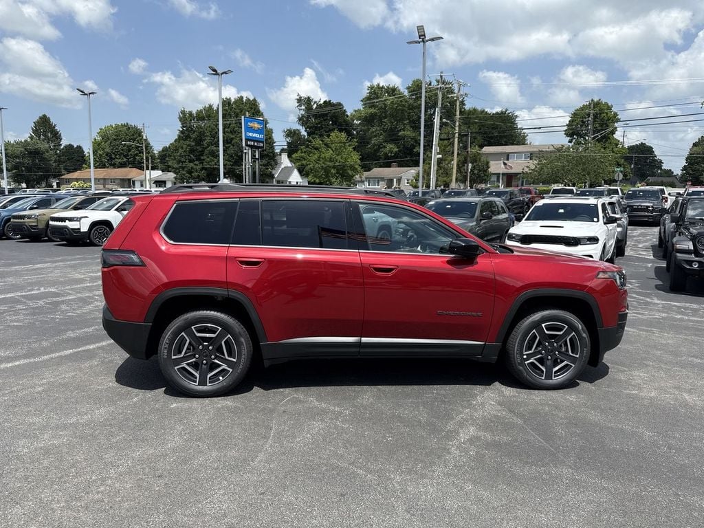 New 2026 Jeep Cherokee Laredo - photo - 13