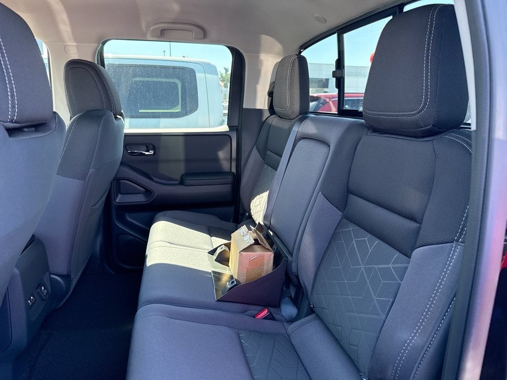 New 2026 Nissan Frontier SV - photo - 18