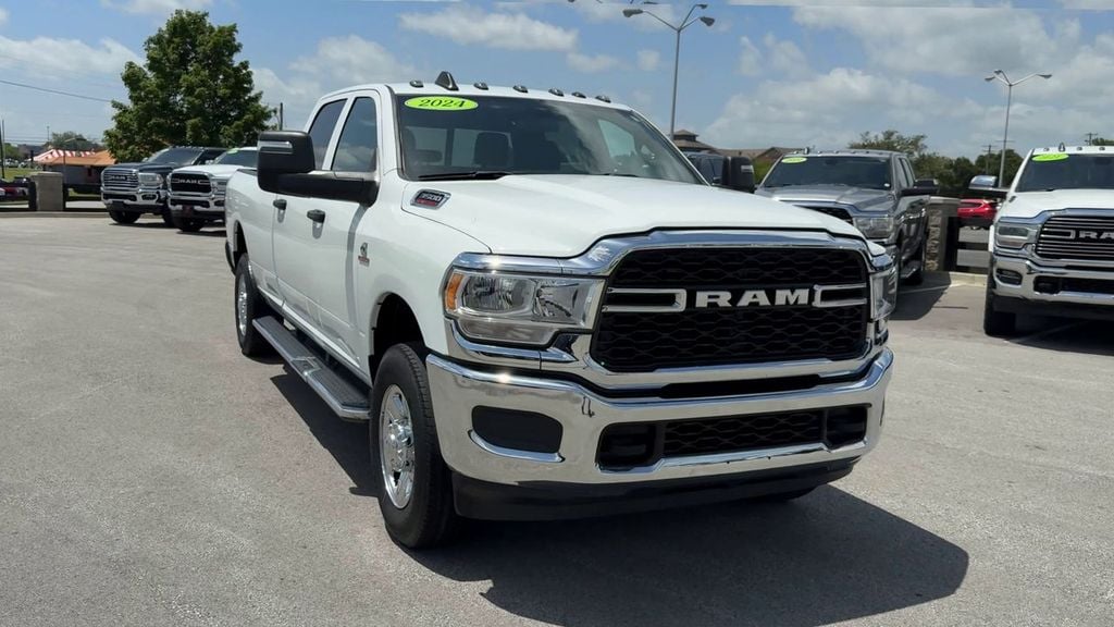 Pre-Owned 2024 Ram 3500 Tradesman - photo - 8