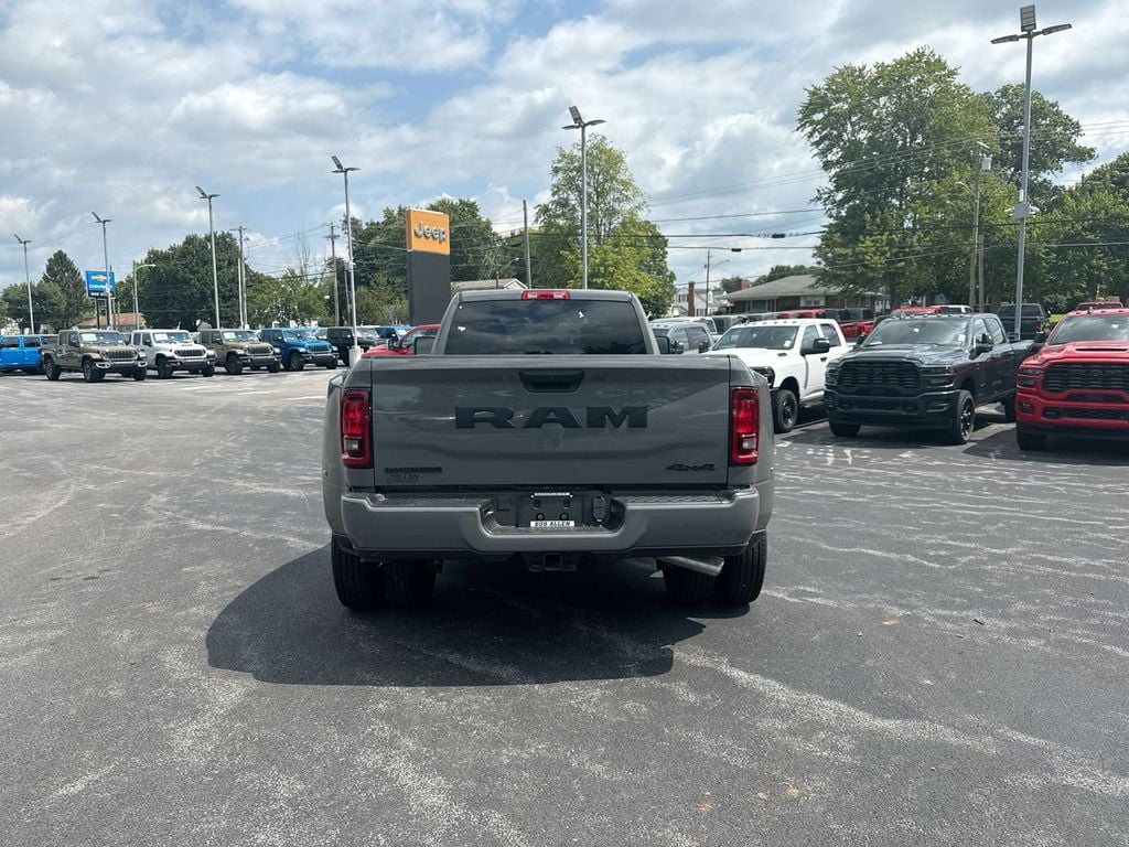 New 2026 Ram 3500 Big Horn - photo - 17