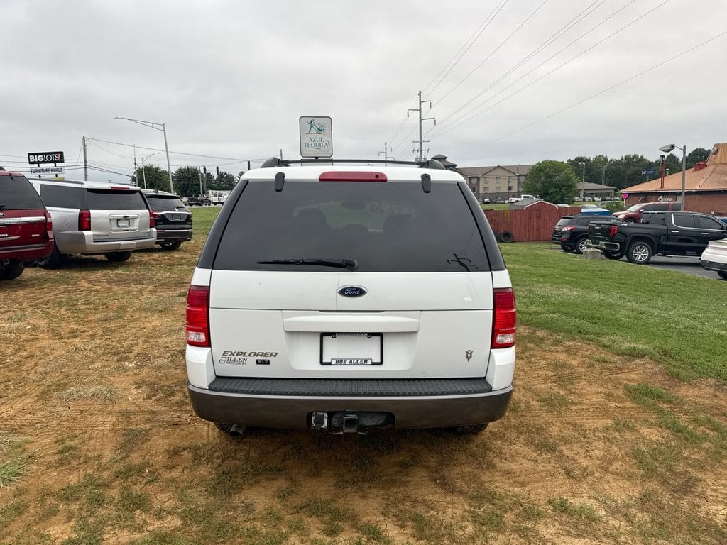 Pre-Owned 2004 Ford Explorer XLT - photo - 9