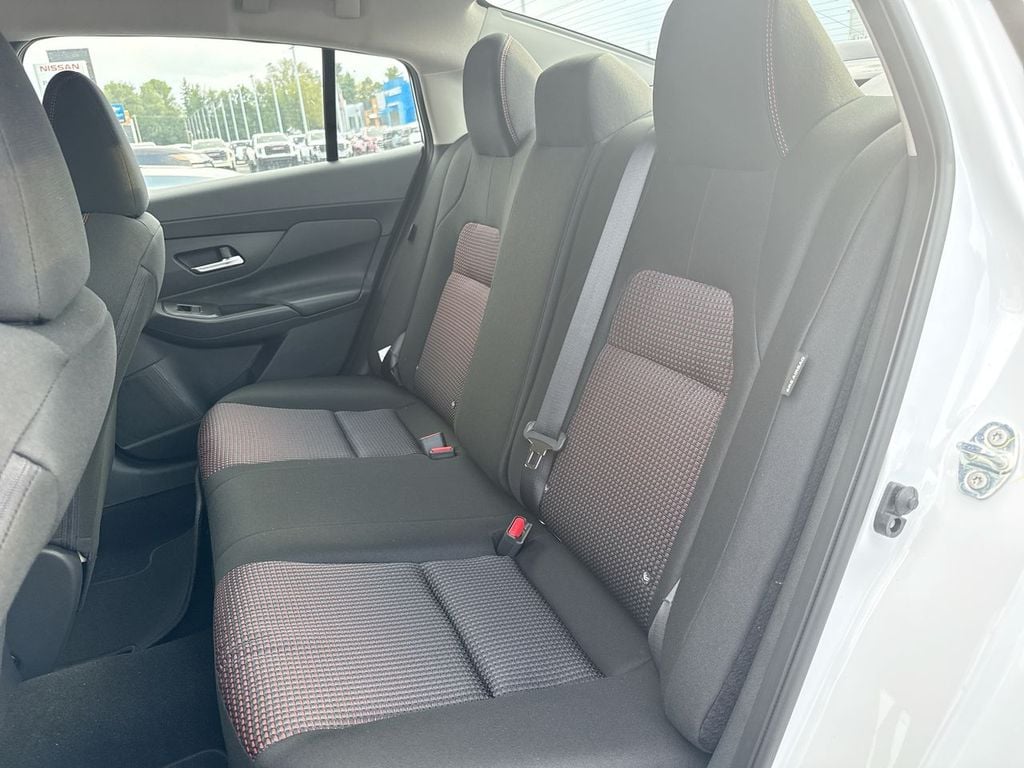 New 2027 Nissan Sentra SR - photo - 18