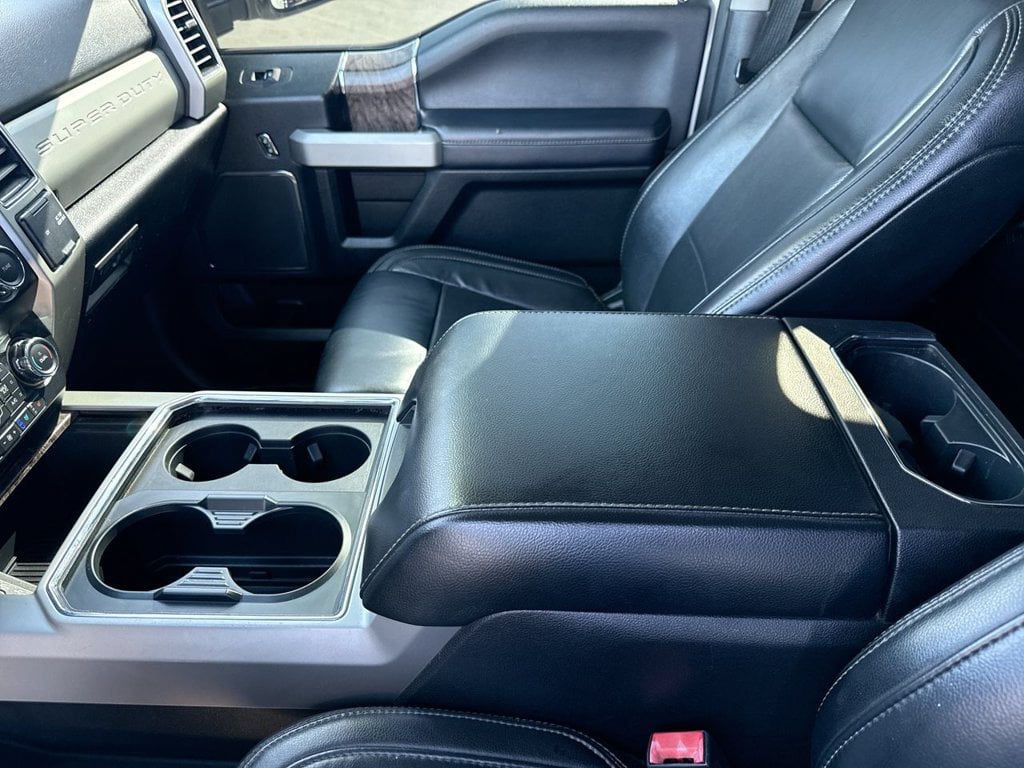 Pre-Owned 2019 Ford F-250SD Lariat - photo - 16