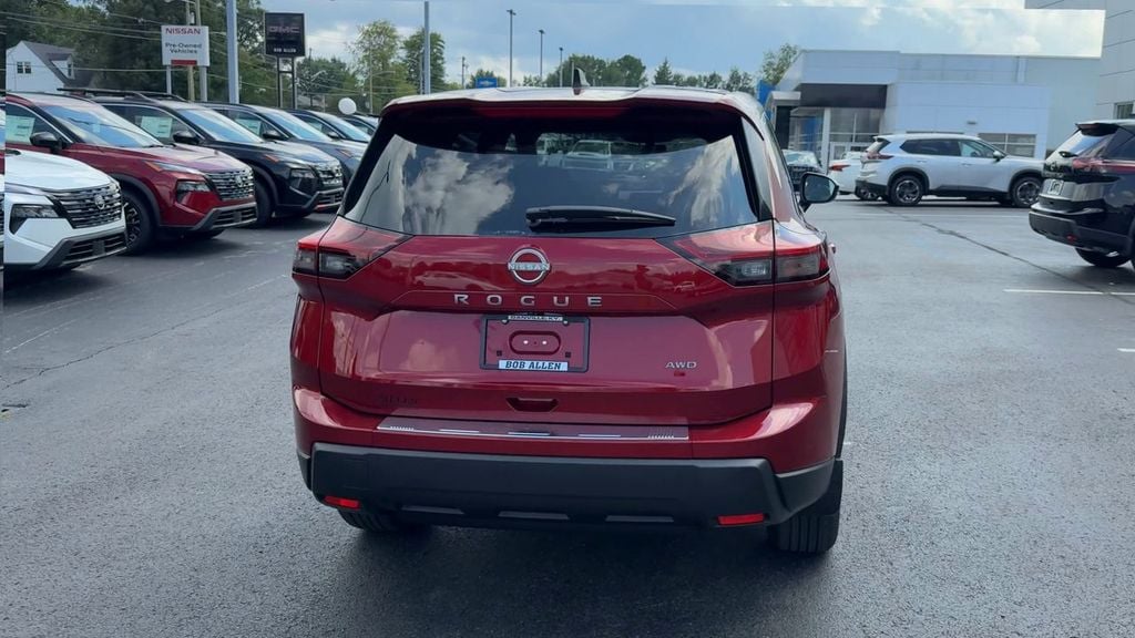 New 2026 Nissan Rogue SV - photo - 5