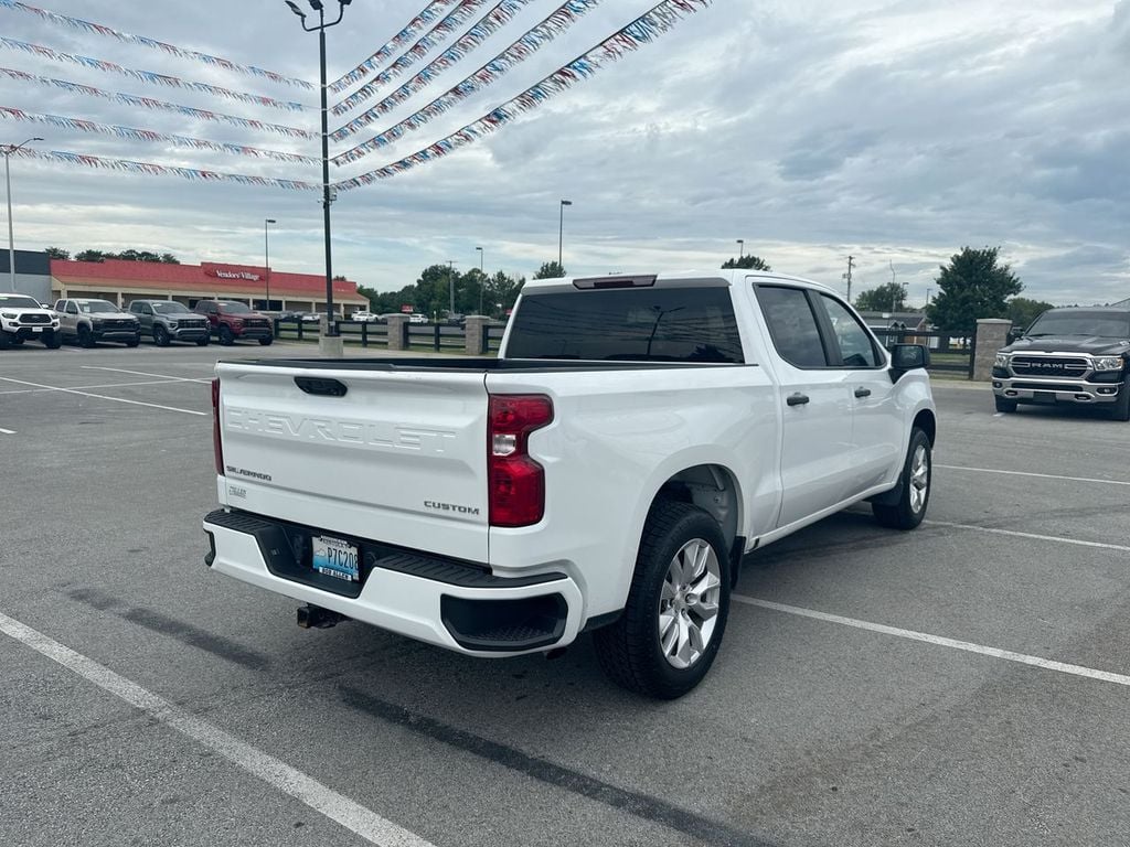 Pre-Owned 2022 Chevrolet Silverado 1500 Custom - photo - 12