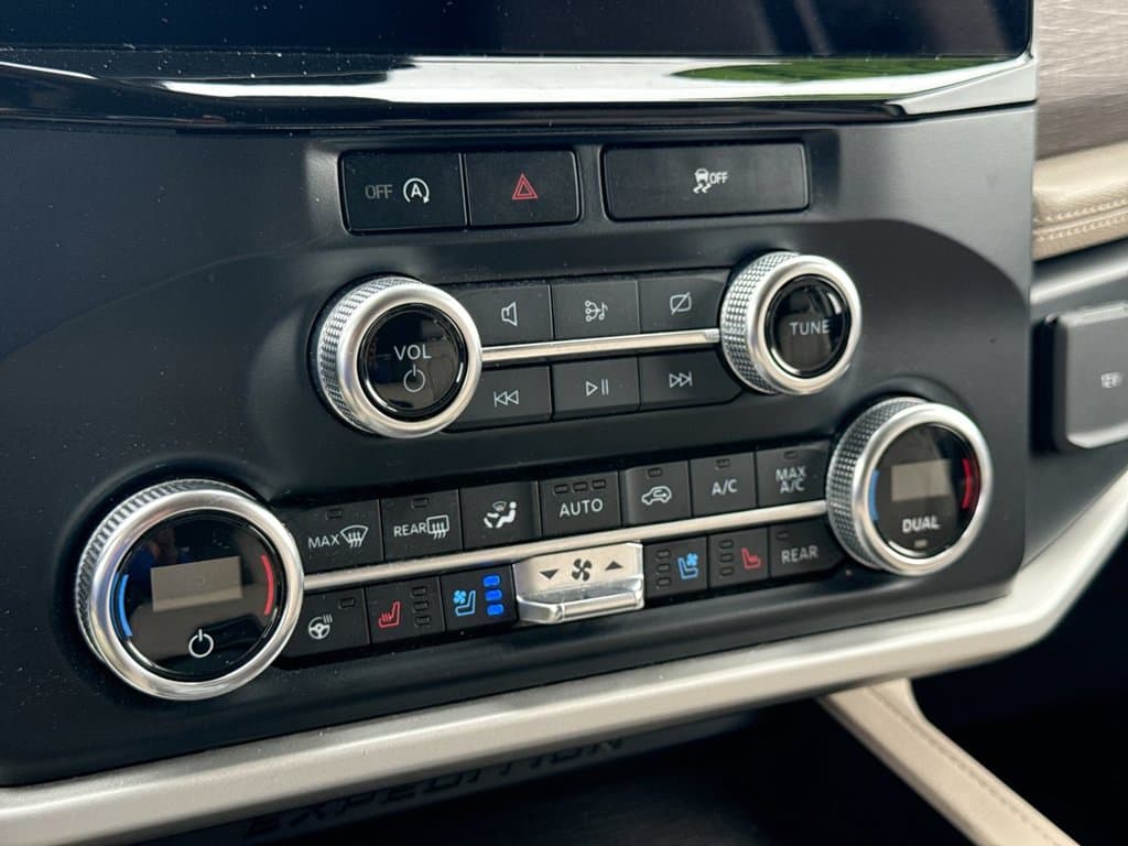 Pre-Owned 2024 Ford Expedition Max Limited - photo - 31
