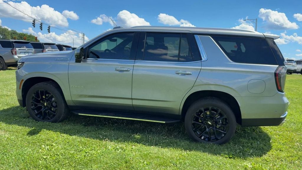 Pre-Owned 2025 Chevrolet Tahoe High Country - photo - 3