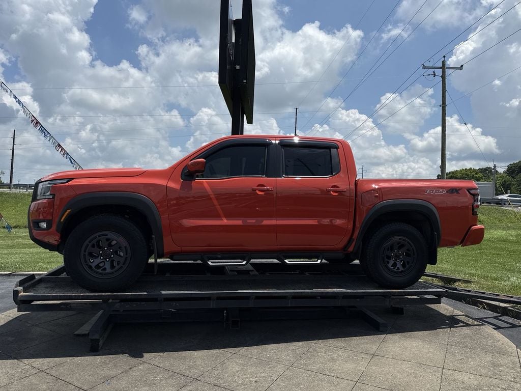 Pre-Owned 2025 Nissan Frontier PRO-4X - photo - 10