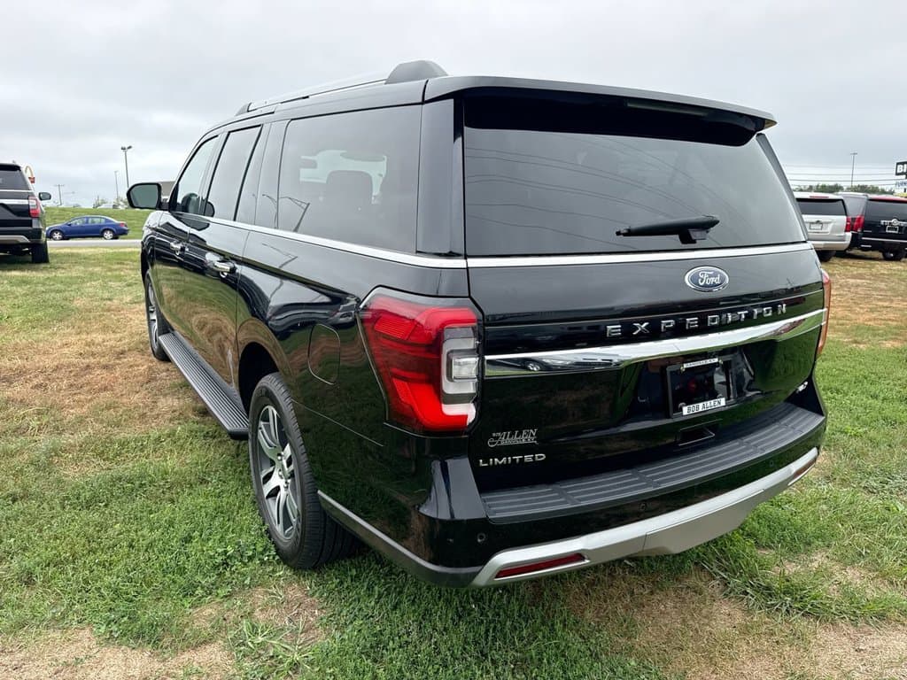 Pre-Owned 2024 Ford Expedition Max Limited - photo - 11