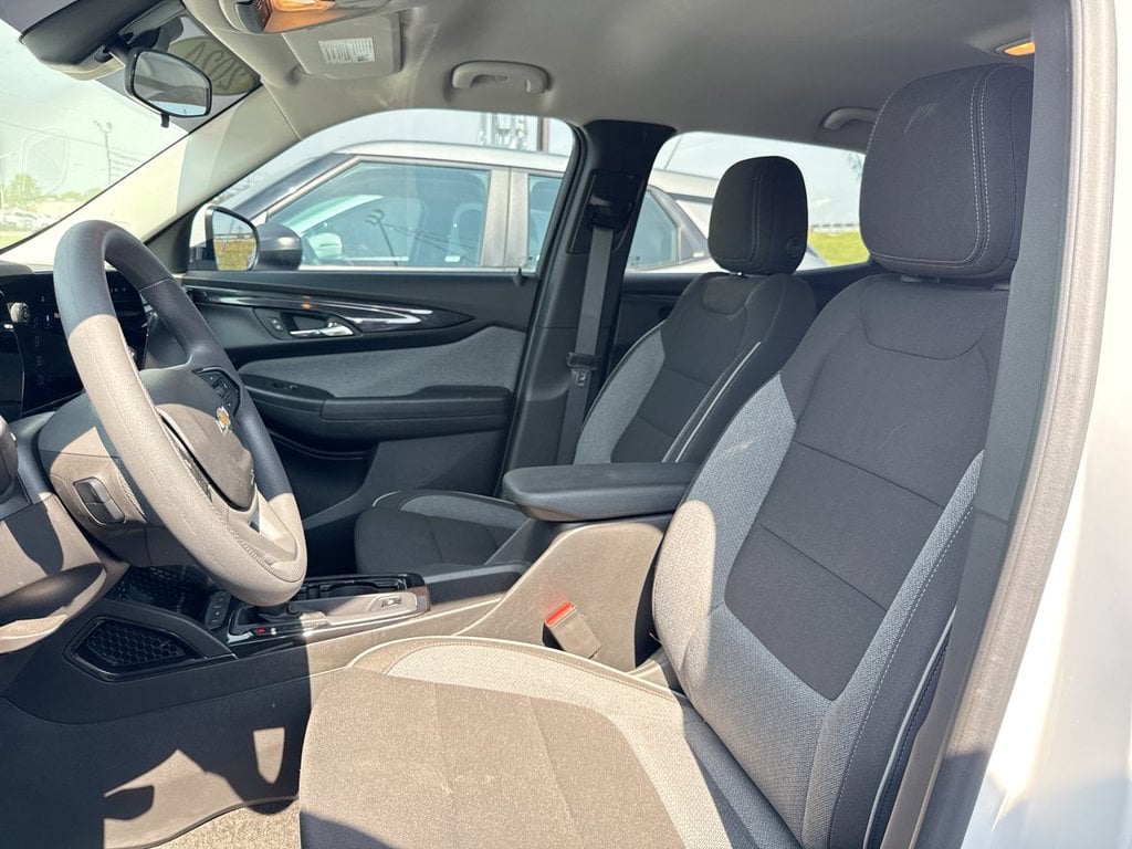Pre-Owned 2024 Chevrolet TrailBlazer LT - photo - 20
