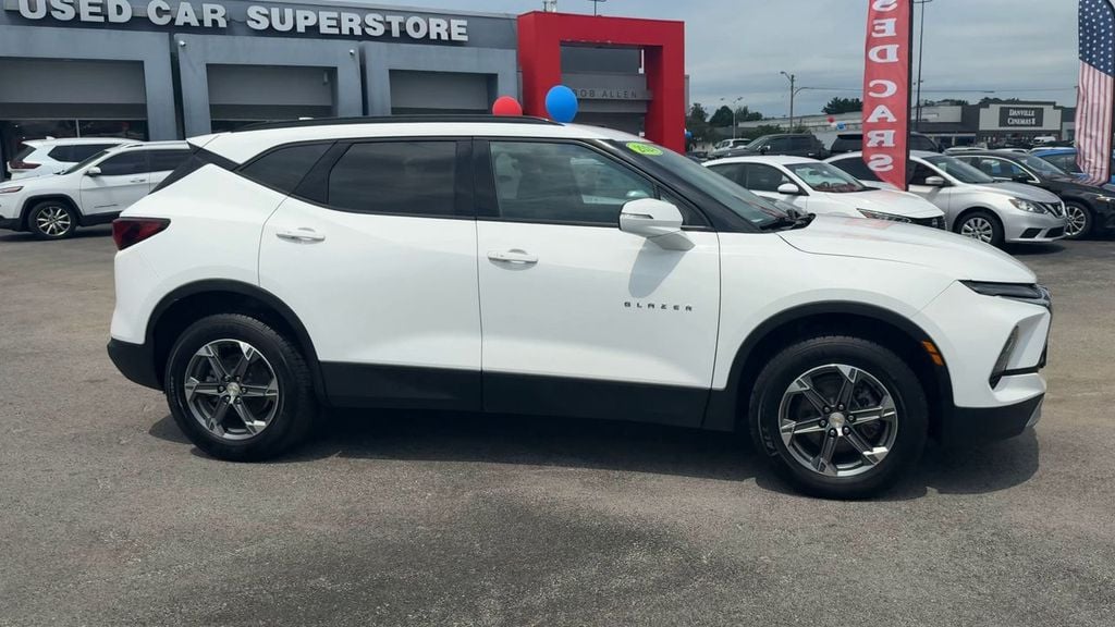Pre-Owned 2024 Chevrolet Blazer LT - photo - 7