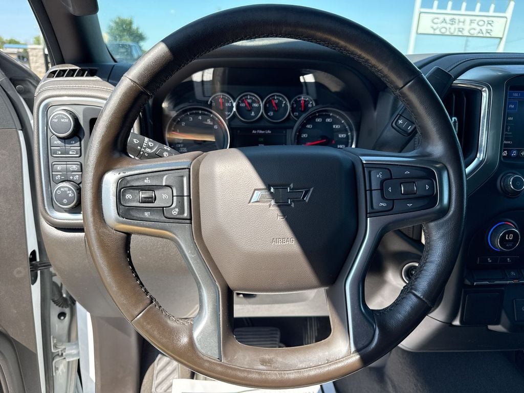 Pre-Owned 2020 Chevrolet Silverado 1500 RST - photo - 14