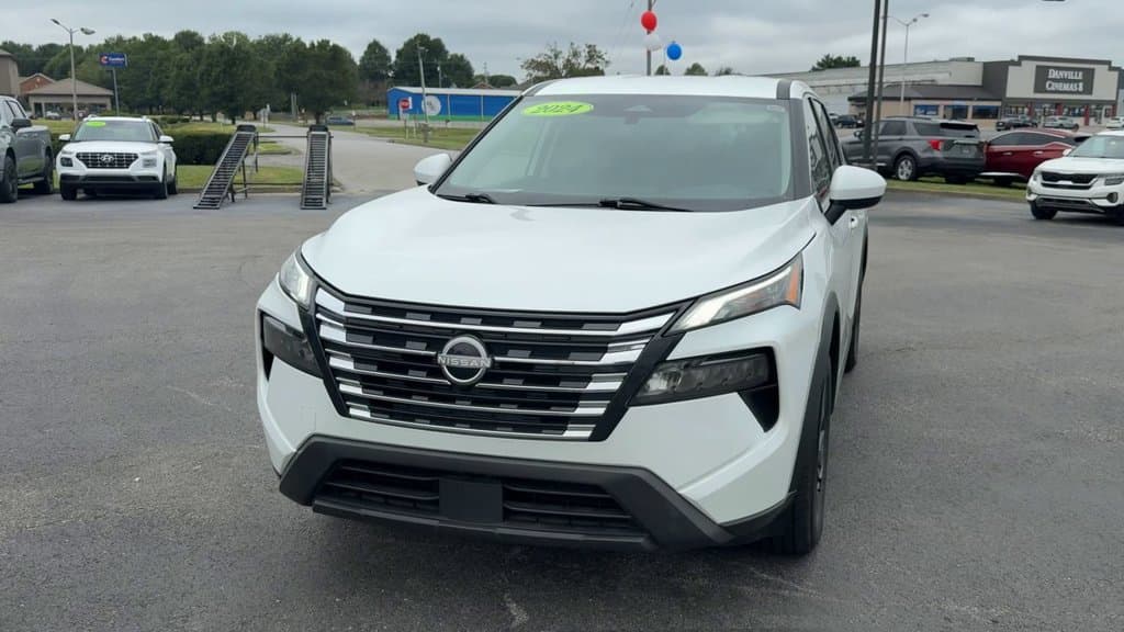 Pre-Owned 2024 Nissan Rogue SV - photo - 1