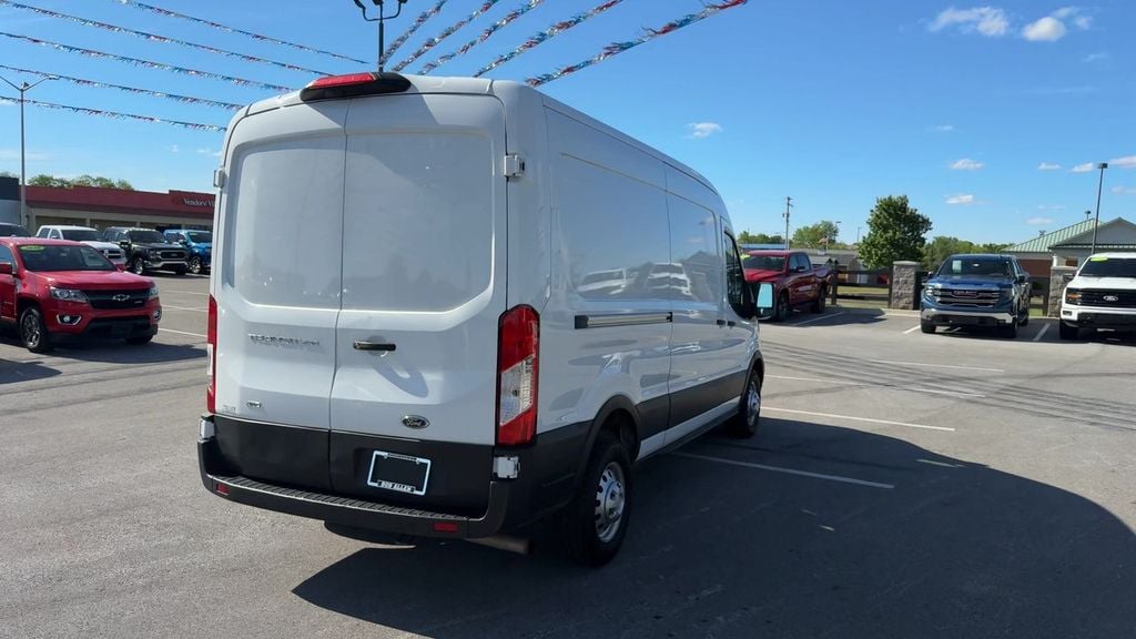 Pre-Owned 2023 Ford Transit-250 Base - photo - 5