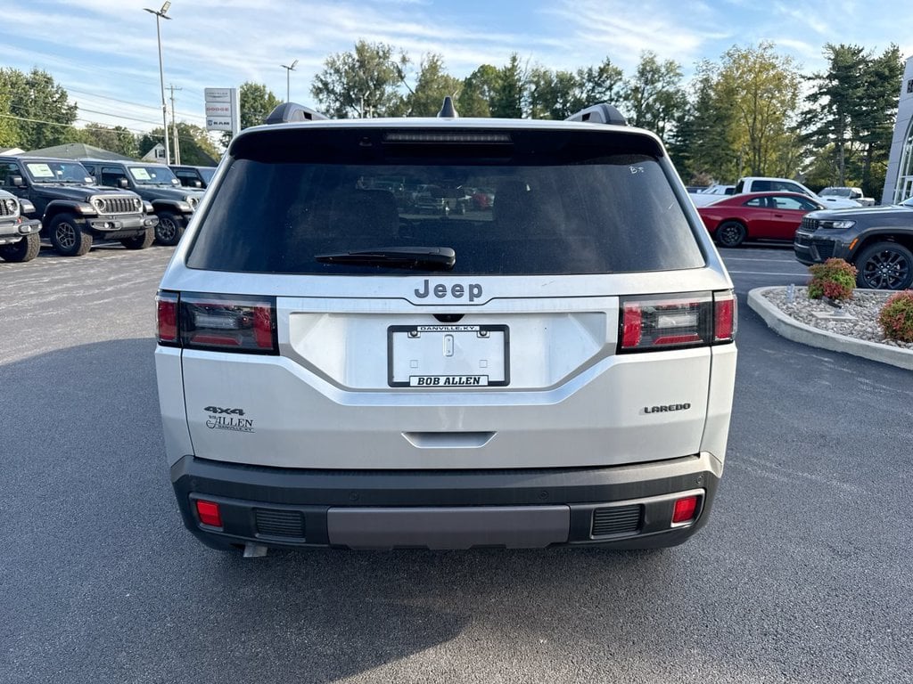 New 2026 Jeep Cherokee Laredo - photo - 17