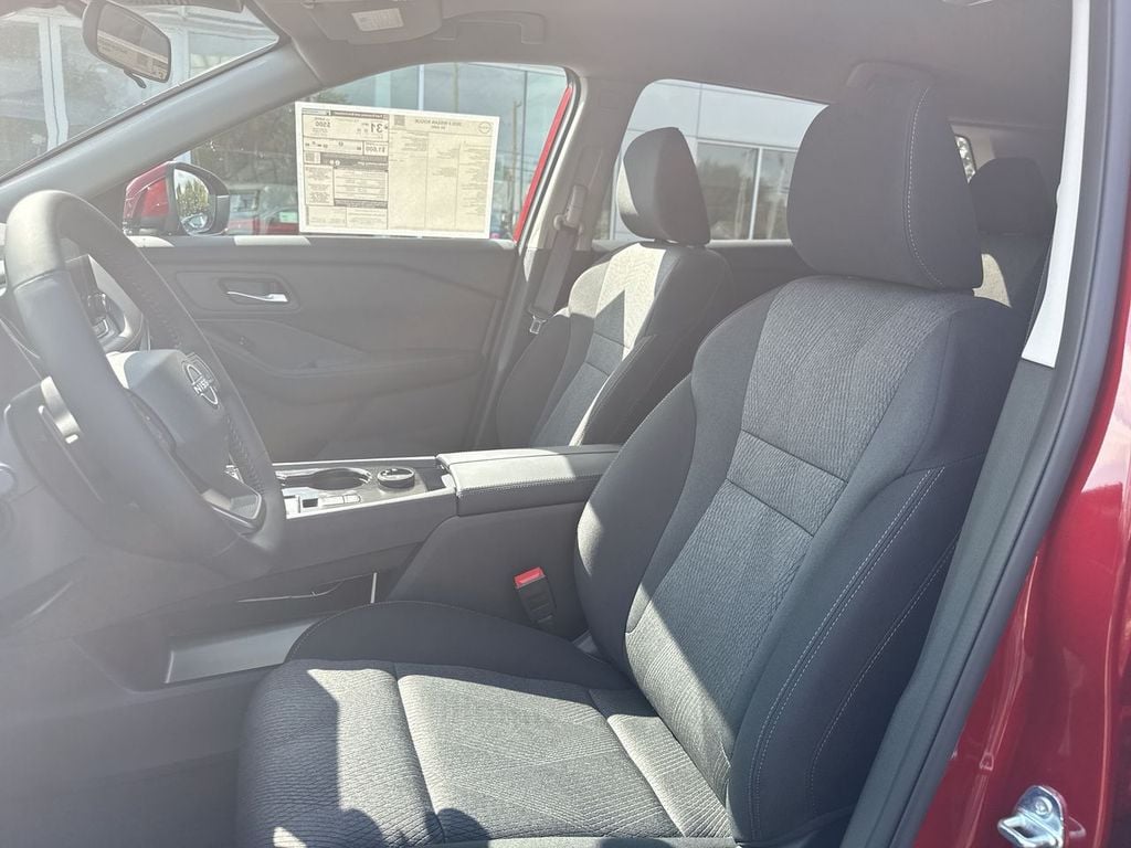 New 2026 Nissan Rogue SV - photo - 21