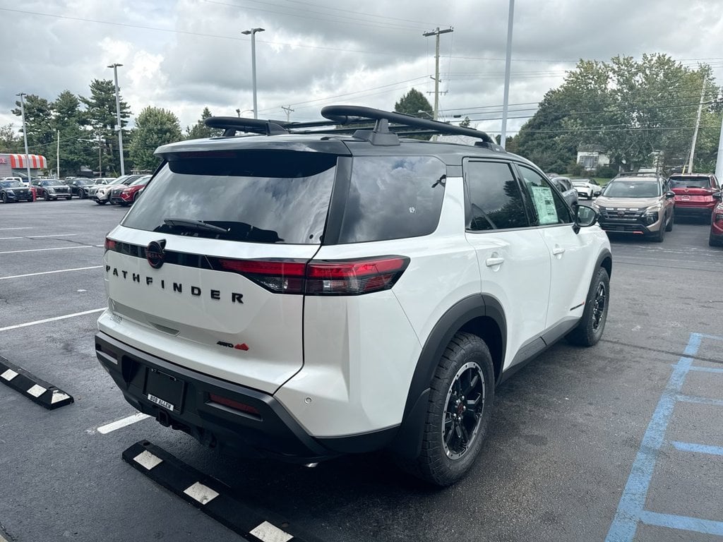 New 2026 Nissan Pathfinder Rock Creek - photo - 12