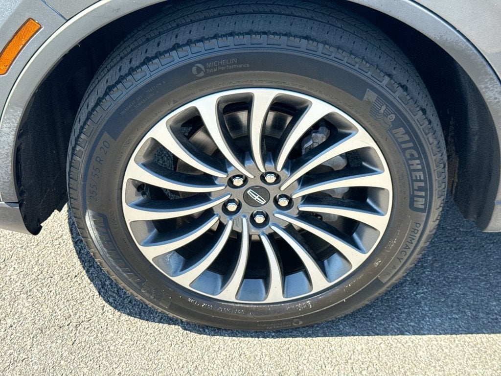 Pre-Owned 2023 Lincoln Aviator Standard - photo - 9
