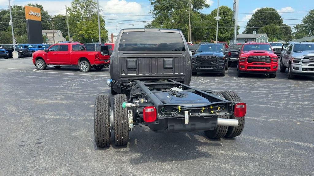 New 2026 Ram 4500HD Tradesman - photo - 4