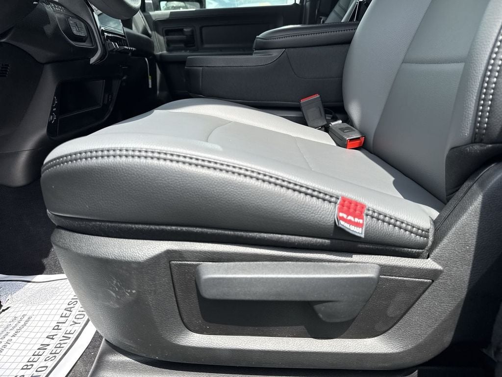 New 2026 Ram 2500 Tradesman - photo - 21