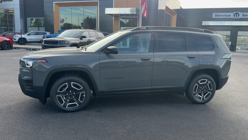 New 2026 Jeep Cherokee Laredo - photo - 2