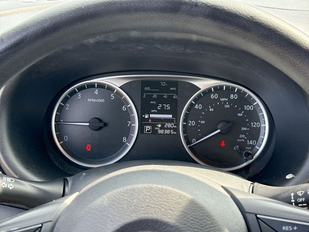 Pre-Owned 2019 Nissan Kicks S - photo - 15
