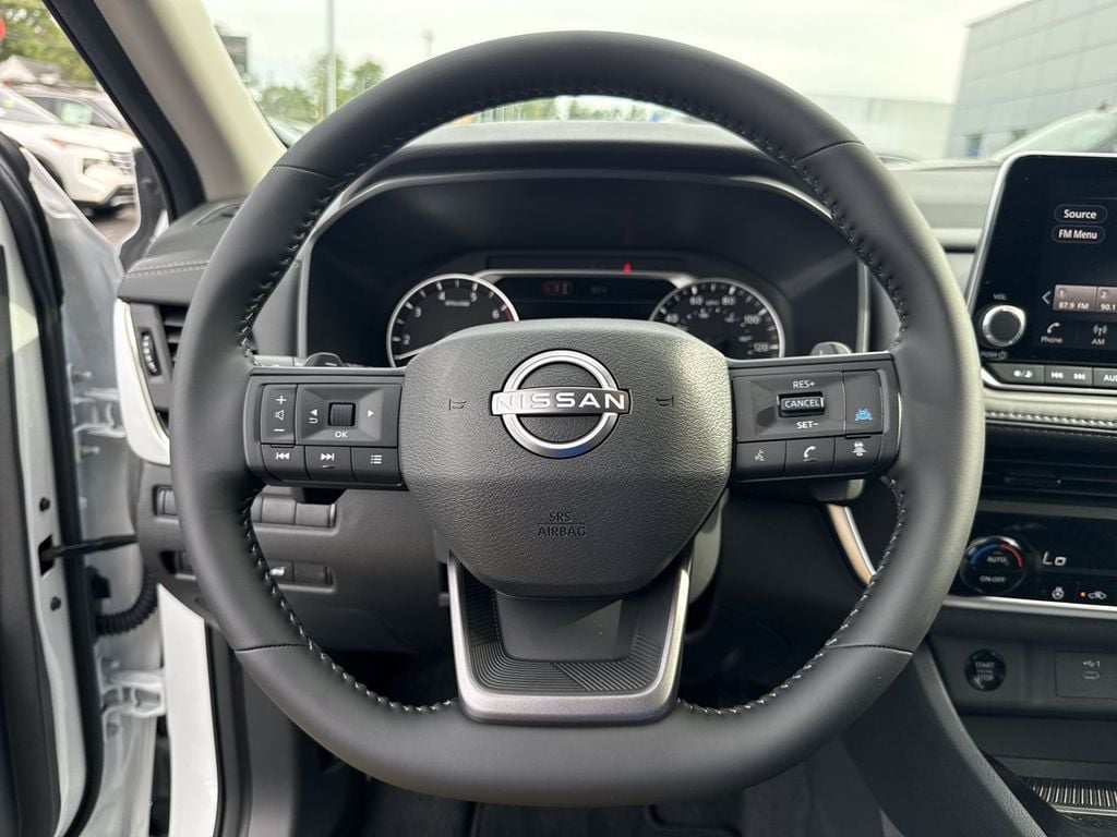 New 2026 Nissan Rogue SV - photo - 23