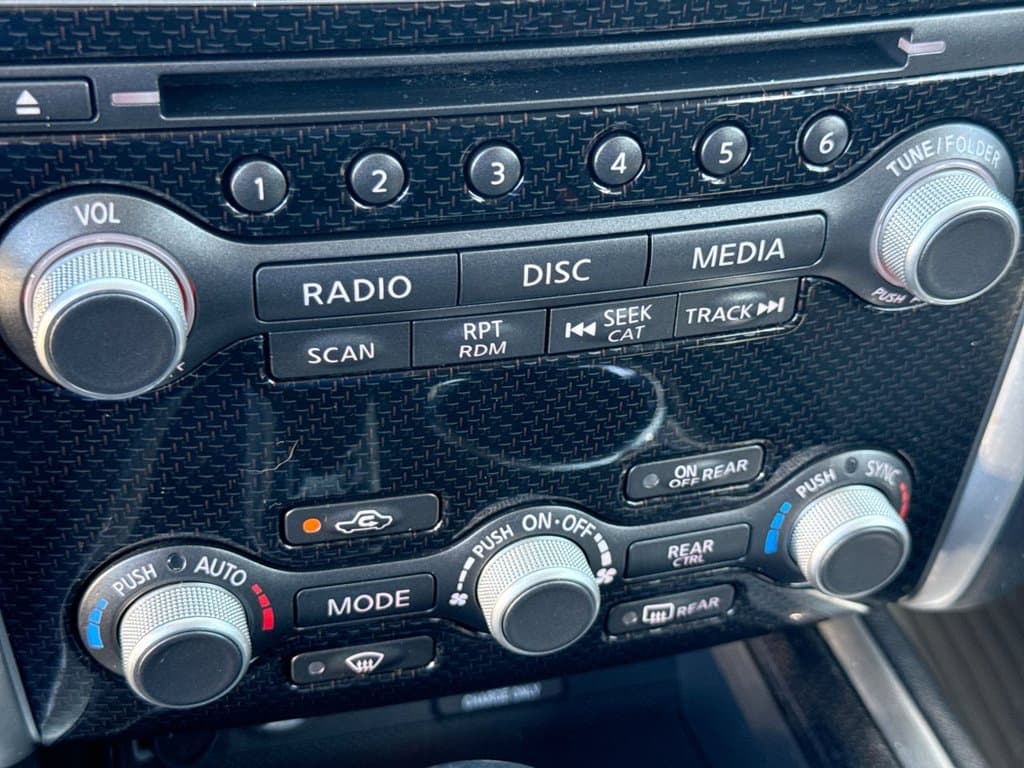 Pre-Owned 2020 Nissan Pathfinder SL - photo - 23