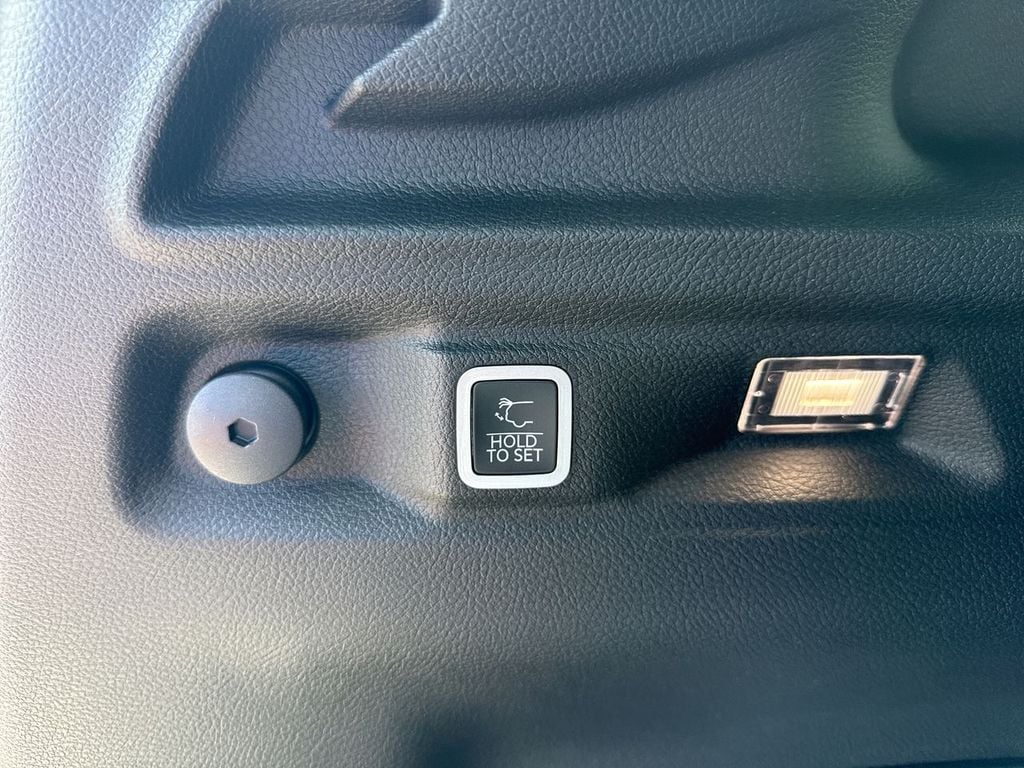 New 2026 Jeep Grand Cherokee L - photo - 17