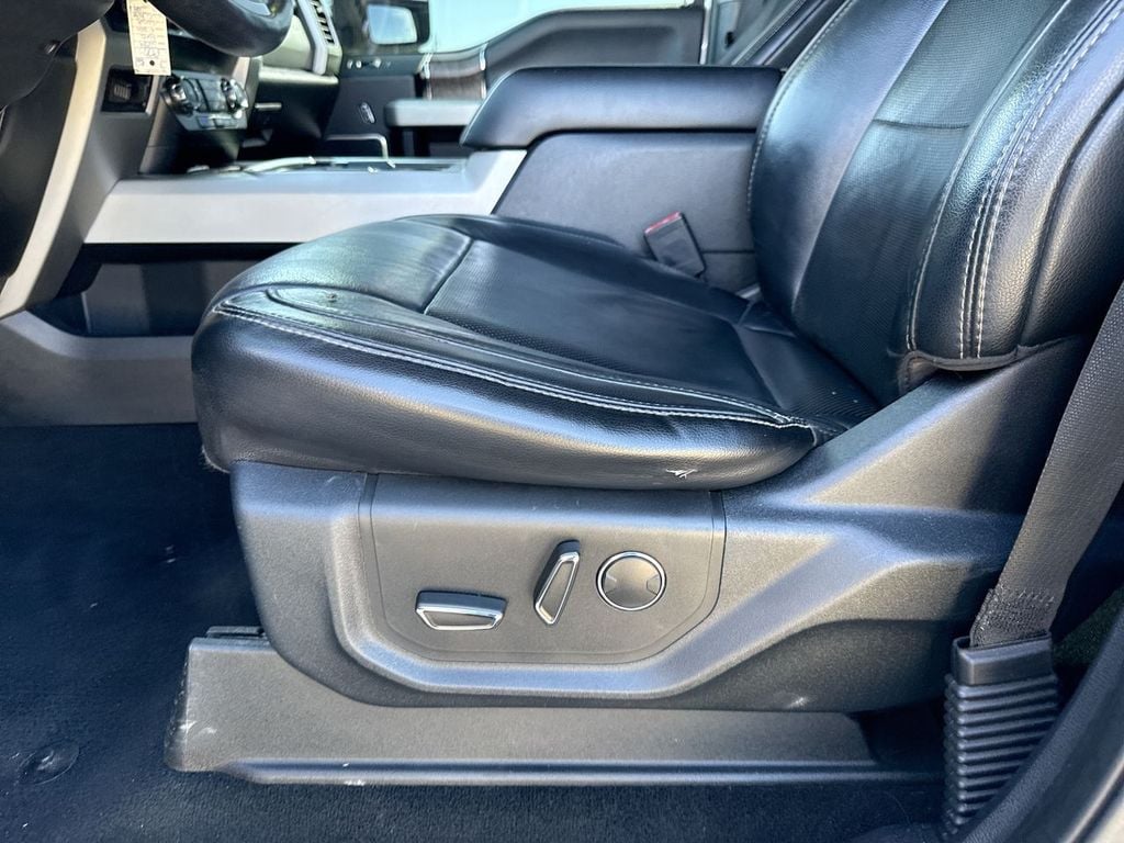Pre-Owned 2019 Ford F-250SD Lariat - photo - 13