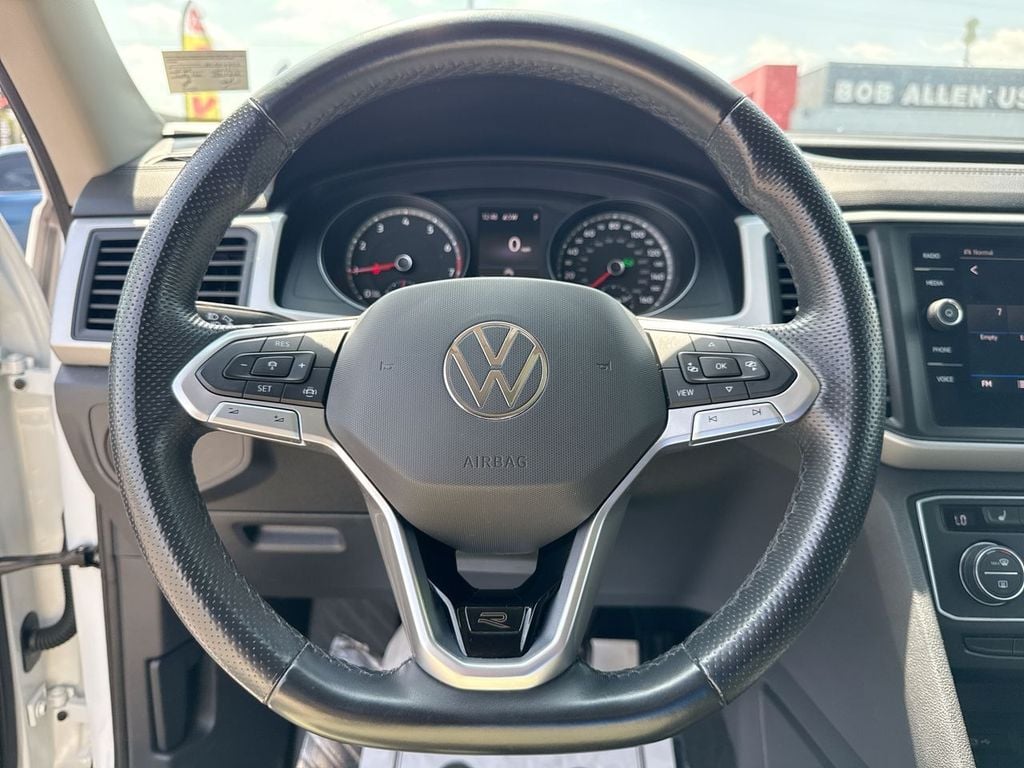Pre-Owned 2021 Volkswagen Atlas 3.6L V6 SE w/Technology R-Line - photo - 24