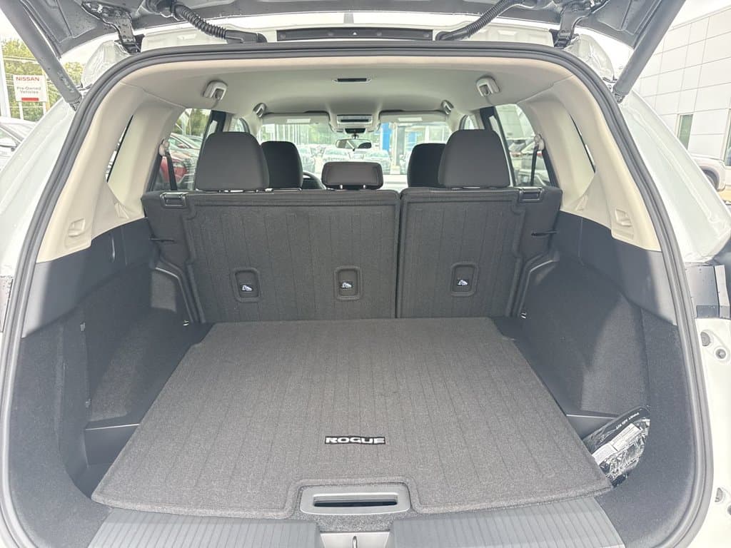 New 2026 Nissan Rogue SV - photo - 16