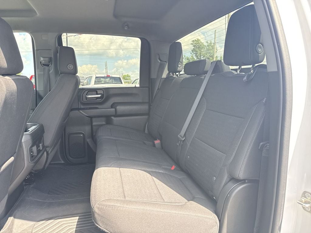 Pre-Owned 2023 Chevrolet Silverado 2500HD LT - photo - 18