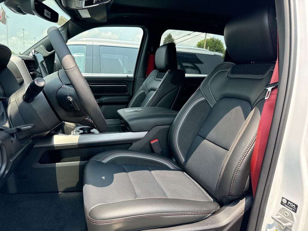 New 2026 Ram 1500 Laramie - photo - 21
