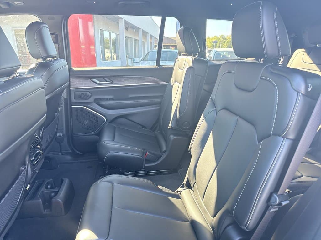 Pre-Owned 2026 Jeep Grand Cherokee L Limited - photo - 20