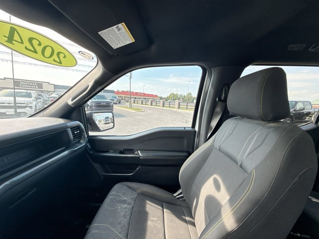 Pre-Owned 2024 Ford F-150 STX - photo - 30