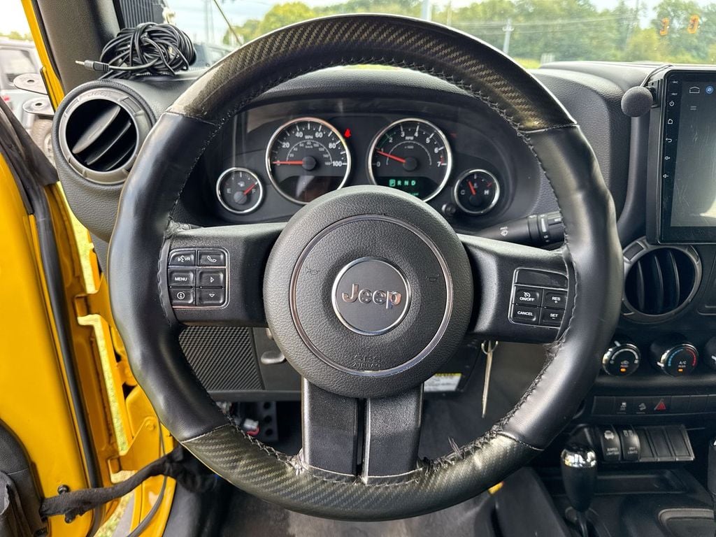Pre-Owned 2015 Jeep Wrangler Sport - photo - 14