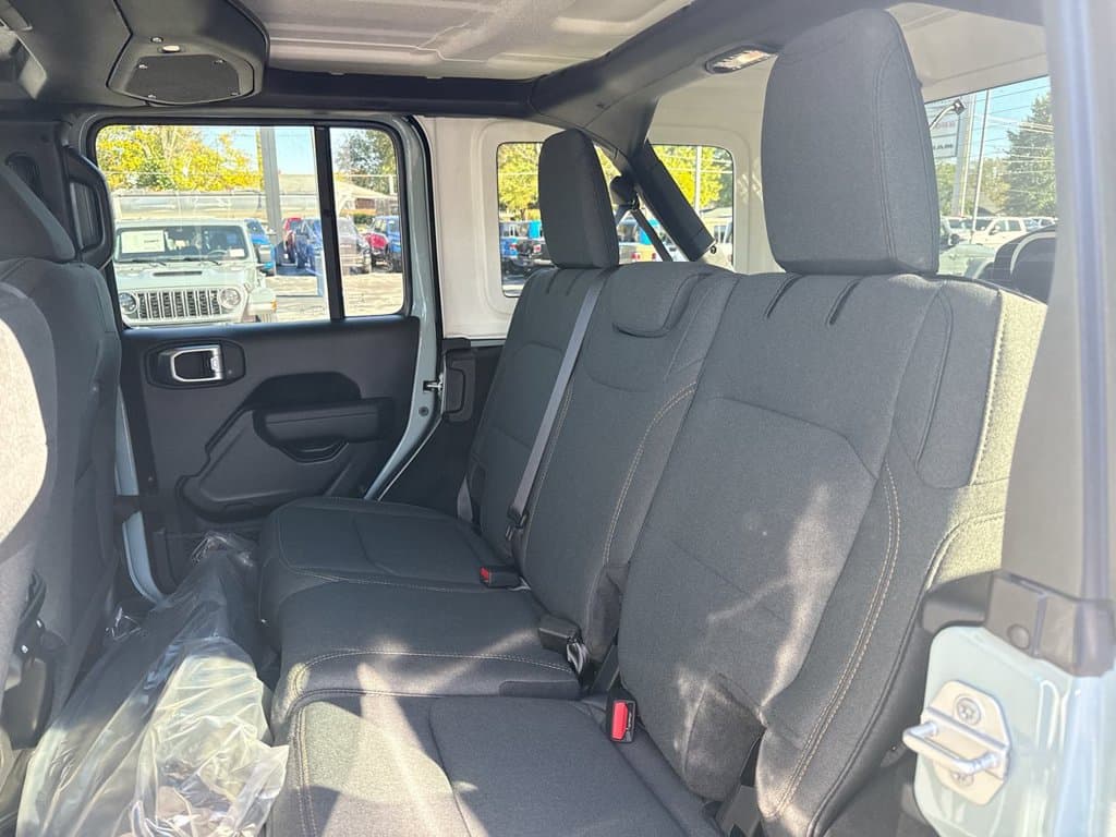 New 2027 Jeep Wrangler Willys - photo - 18