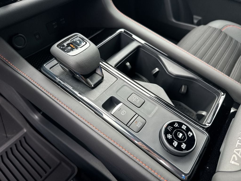 New 2026 Nissan Pathfinder Rock Creek - photo - 27