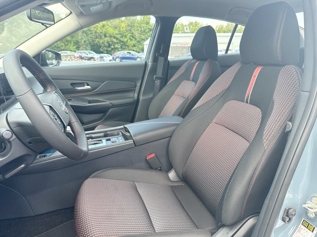 New 2027 Nissan Sentra SR - photo - 20